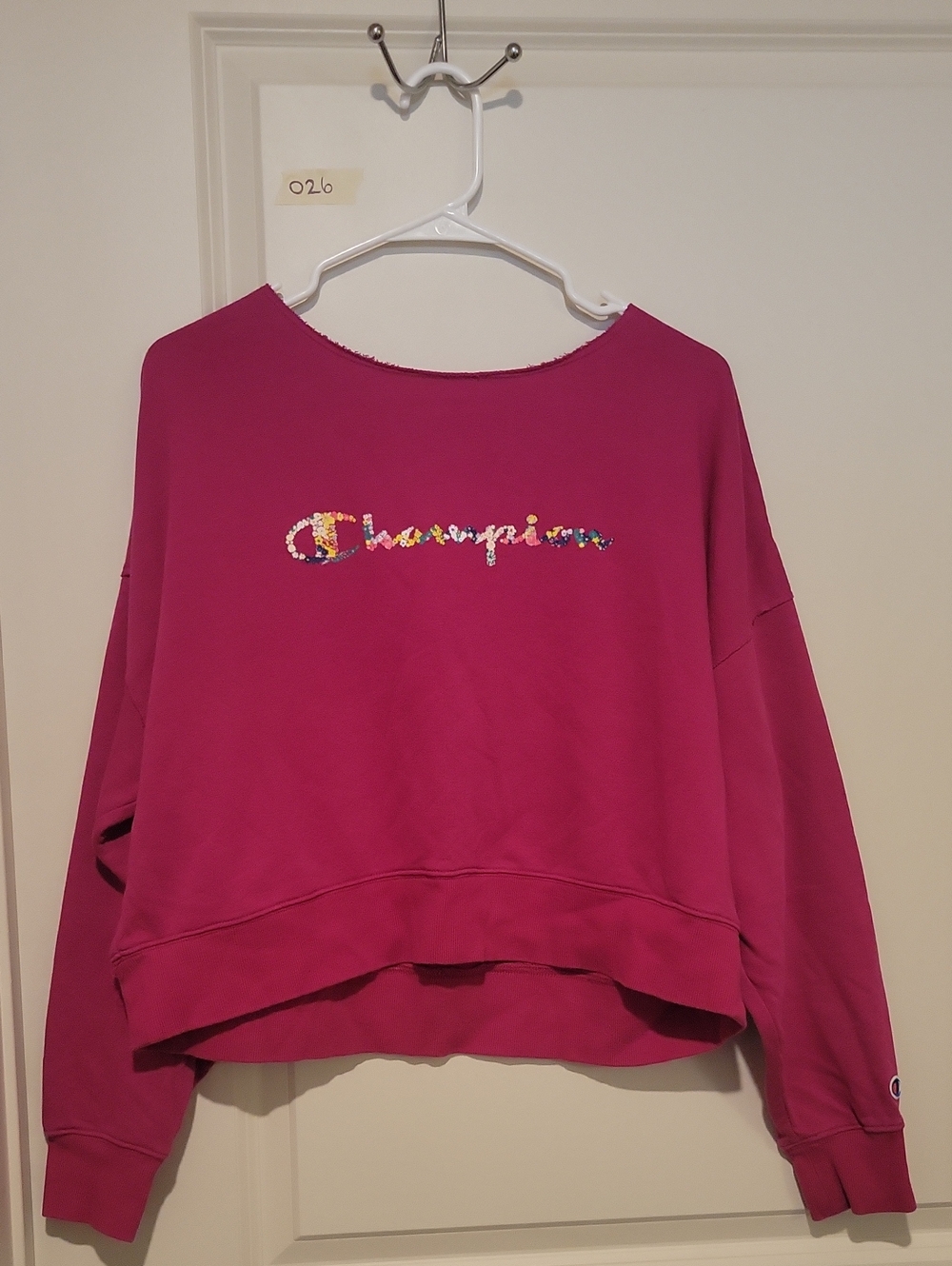 Champion Women's Fuchsia Cropped Floral Logo Sweatshirt